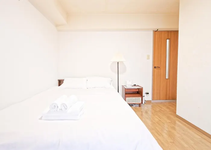Shinjuku Waseda Earthtone Apartment